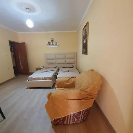 Apartment Mona's *