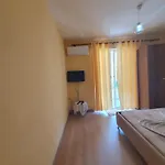Mona's Lejlighed Sarandë