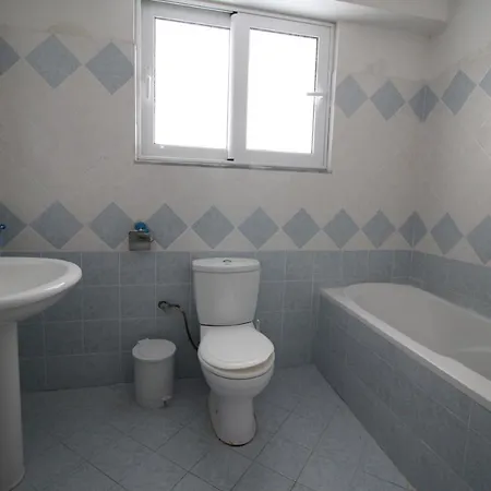 Apartamento Mona's *