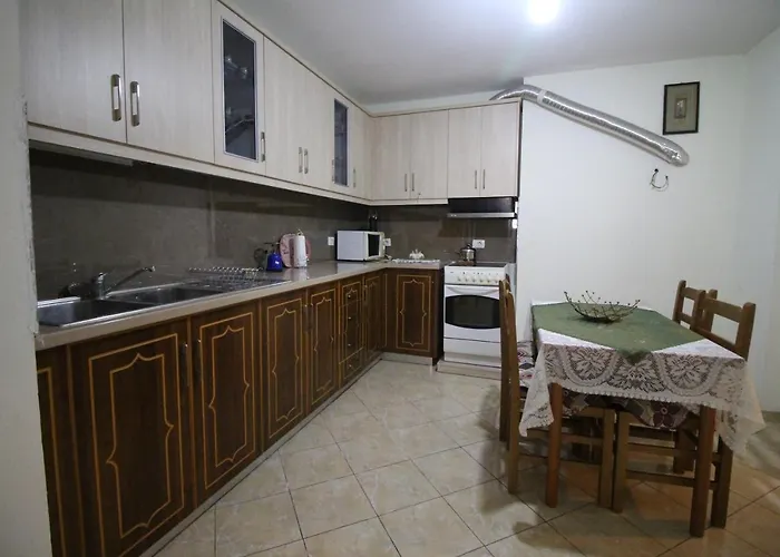 Mona's Lägenhet Sarandë